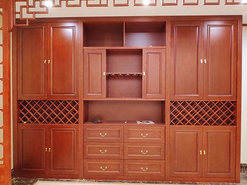 通化中式家居装修之中式酒柜装修效果图